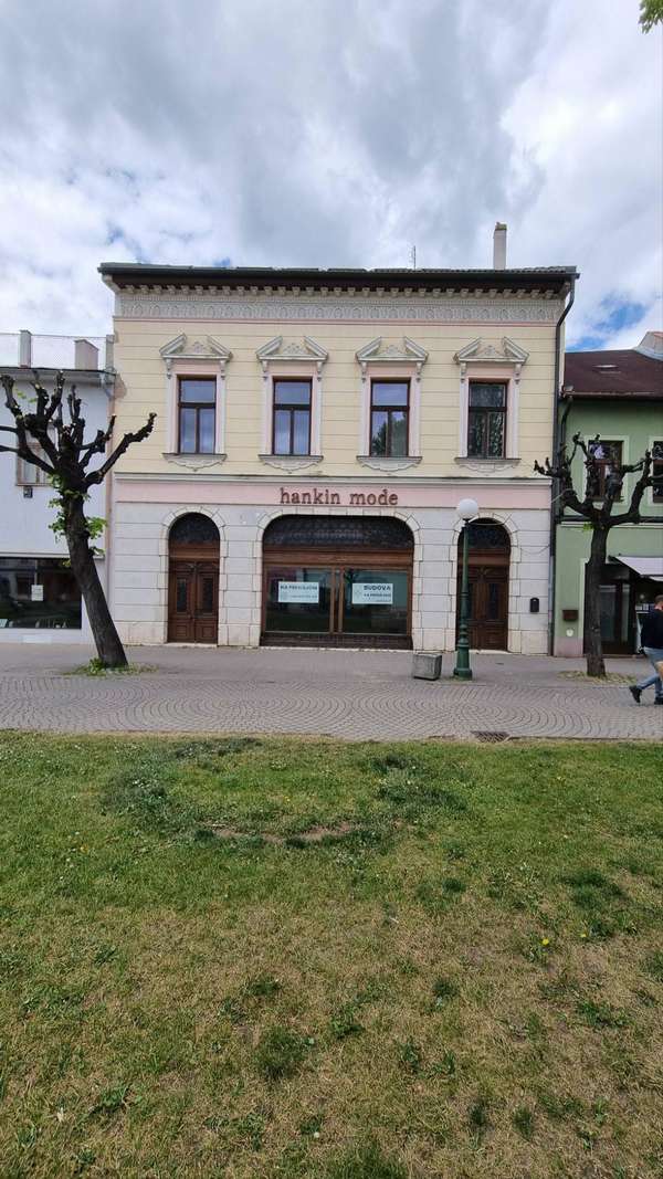 Investičná príležitosť – budova v absolútnom centre Kežmarku.